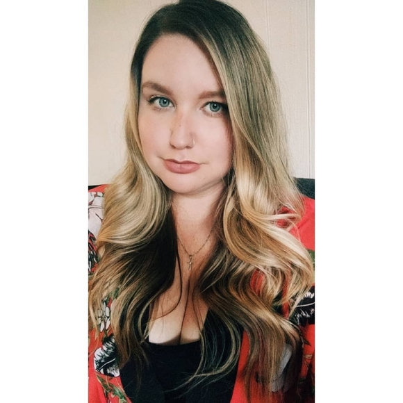 Meet your Posher, Charmaine - Picture 1 of 1